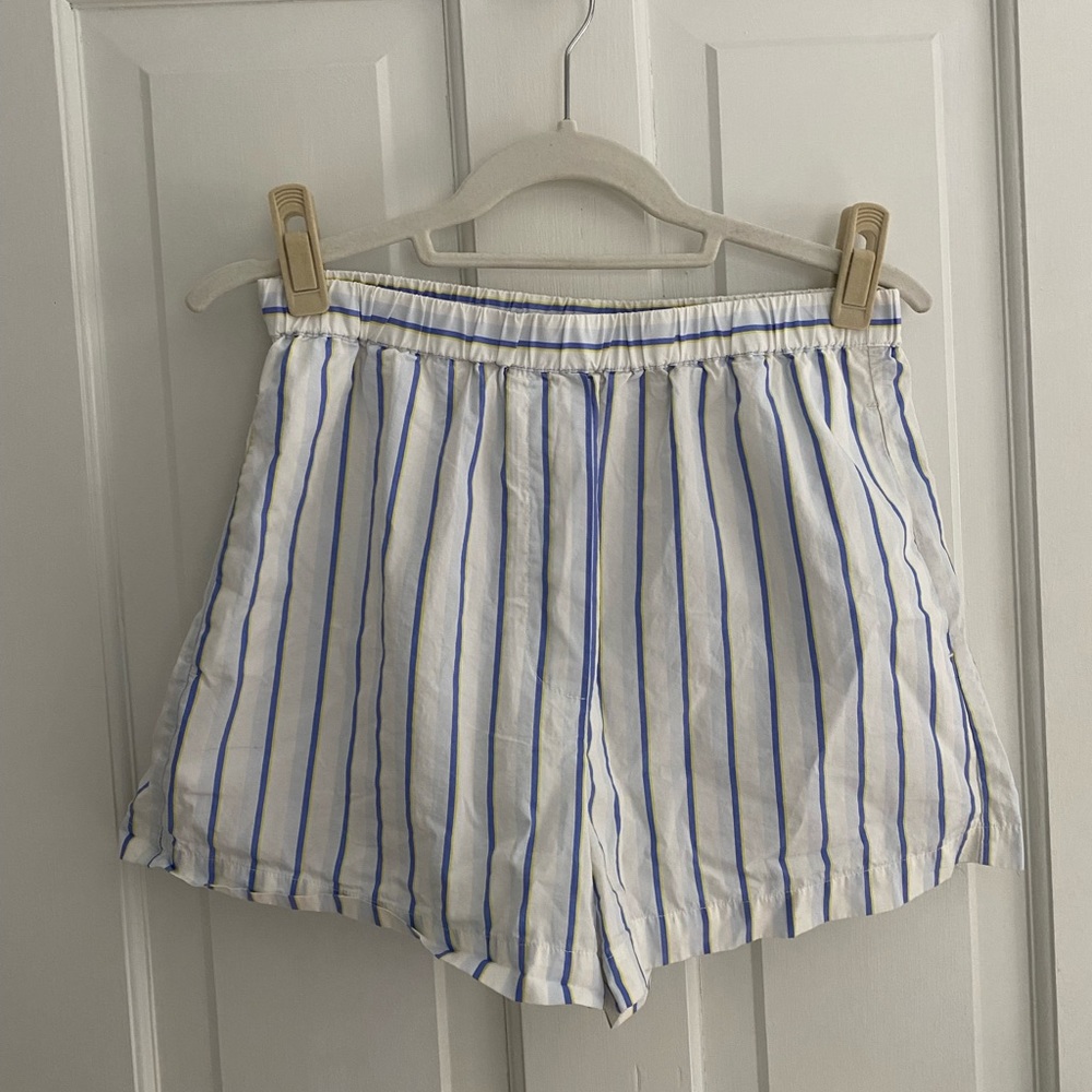 Aritzia Wilfred Free “Breeze 3” Short”